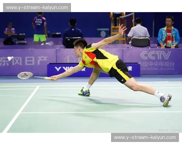 羽毛球精彩救球：瞬间决定胜负的绝技